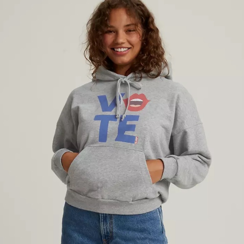 NWT Medium Levi’s Vote Hoodie Sweatshirt